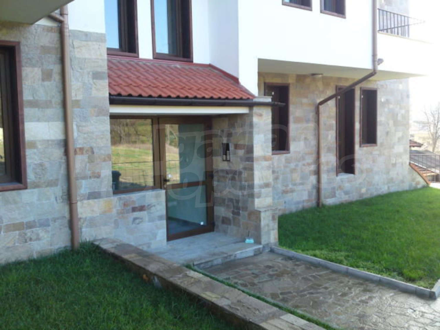 Gallery Picture 5