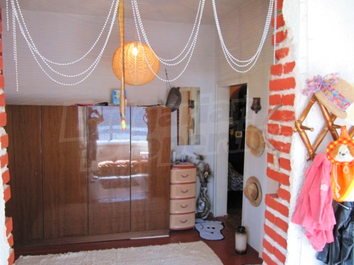 Gallery Picture 4