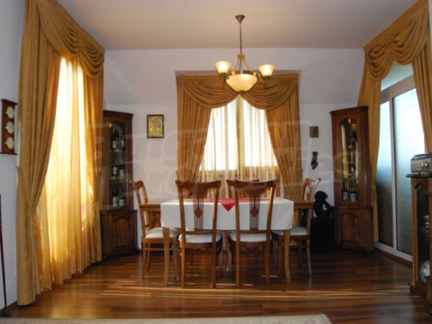Gallery Picture 6