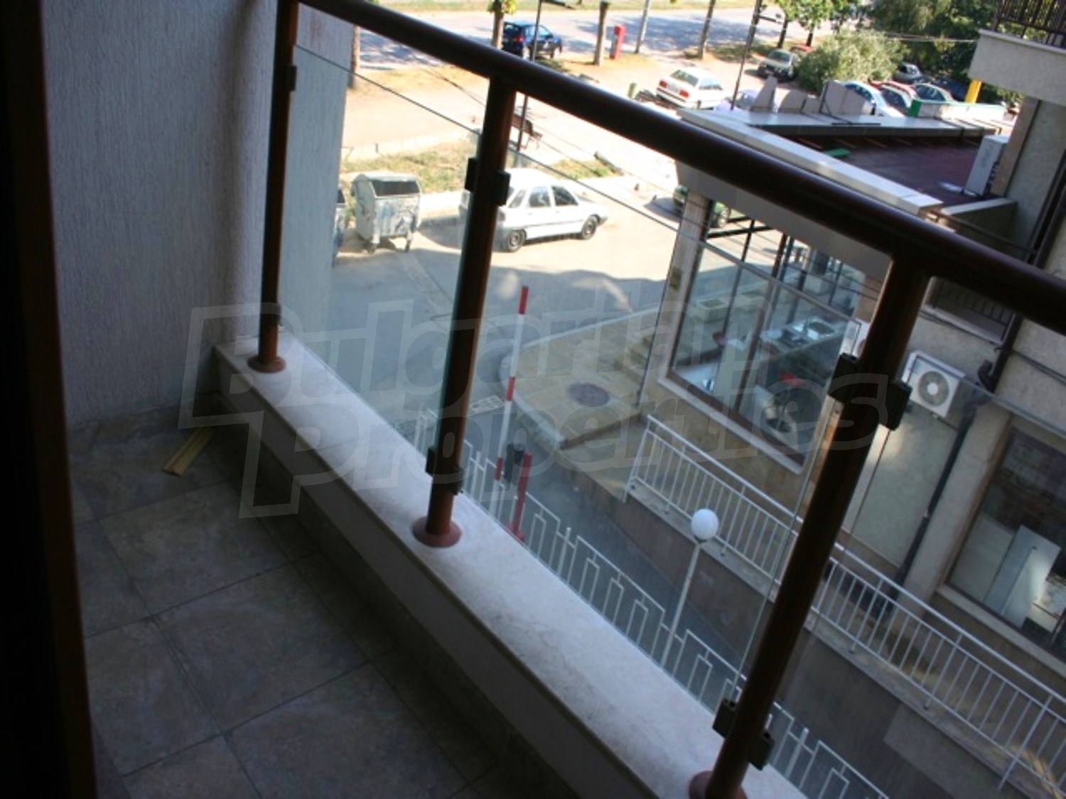 Gallery Picture 12