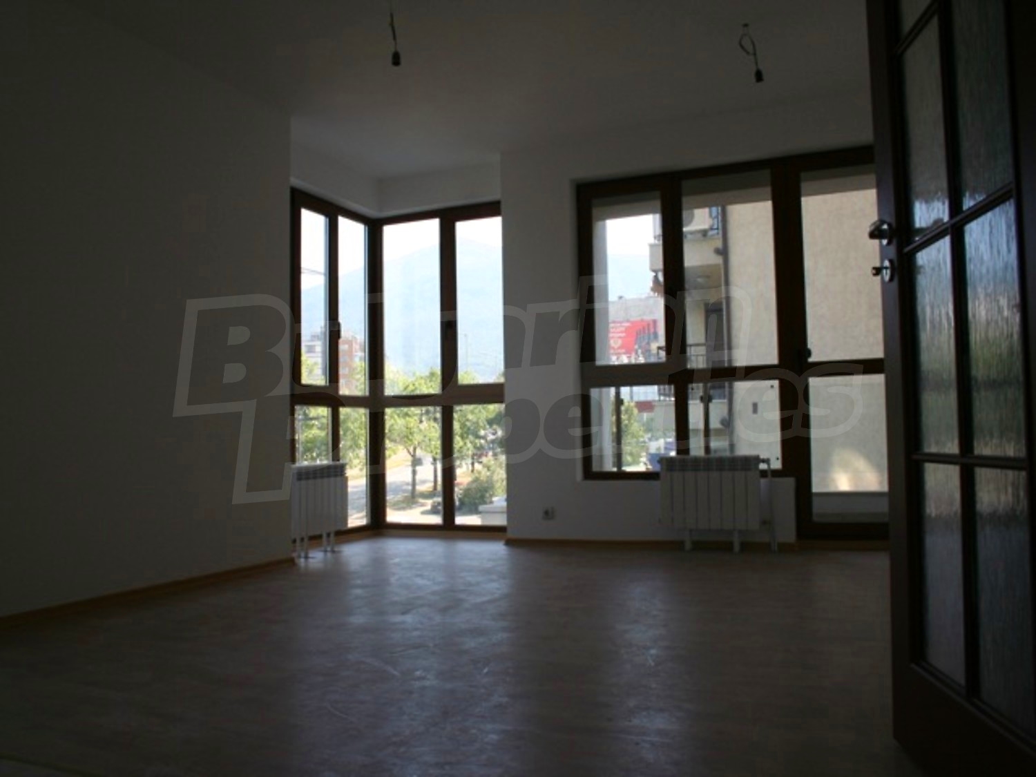 Gallery Picture 4