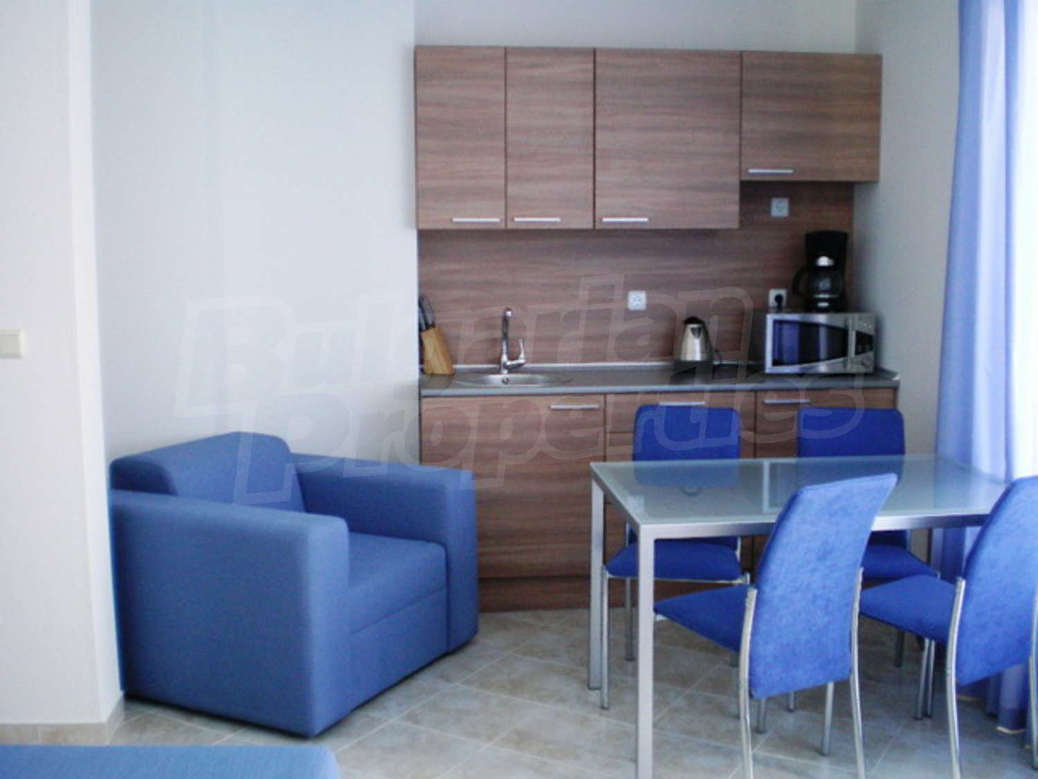 Gallery Picture 13