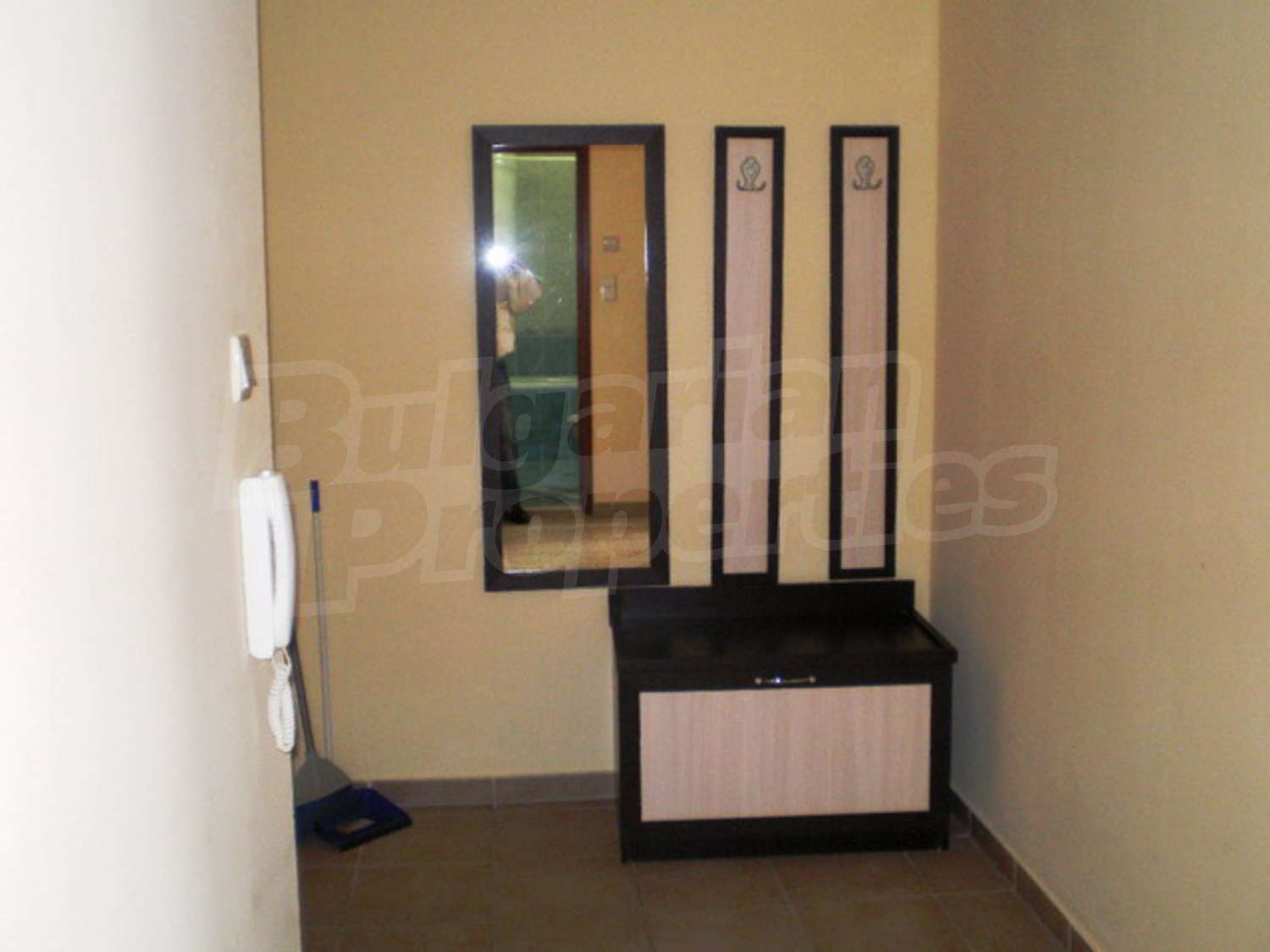 Gallery Picture 9