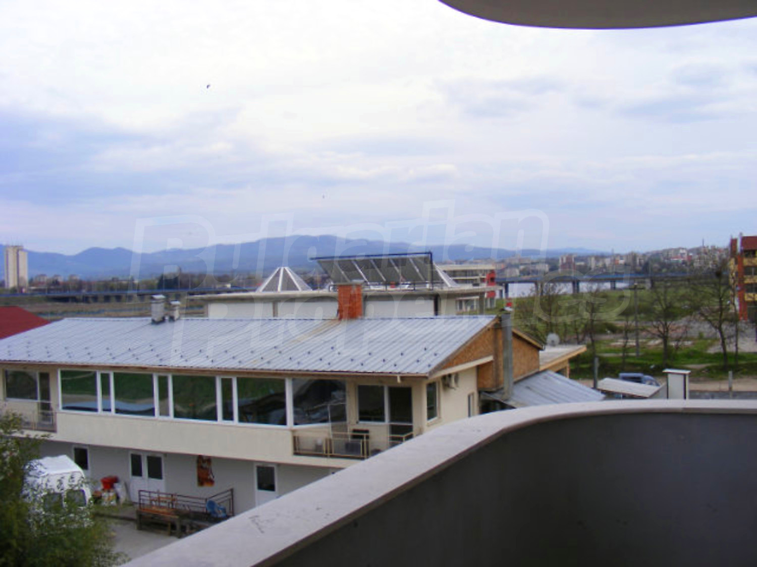 Gallery Picture 10