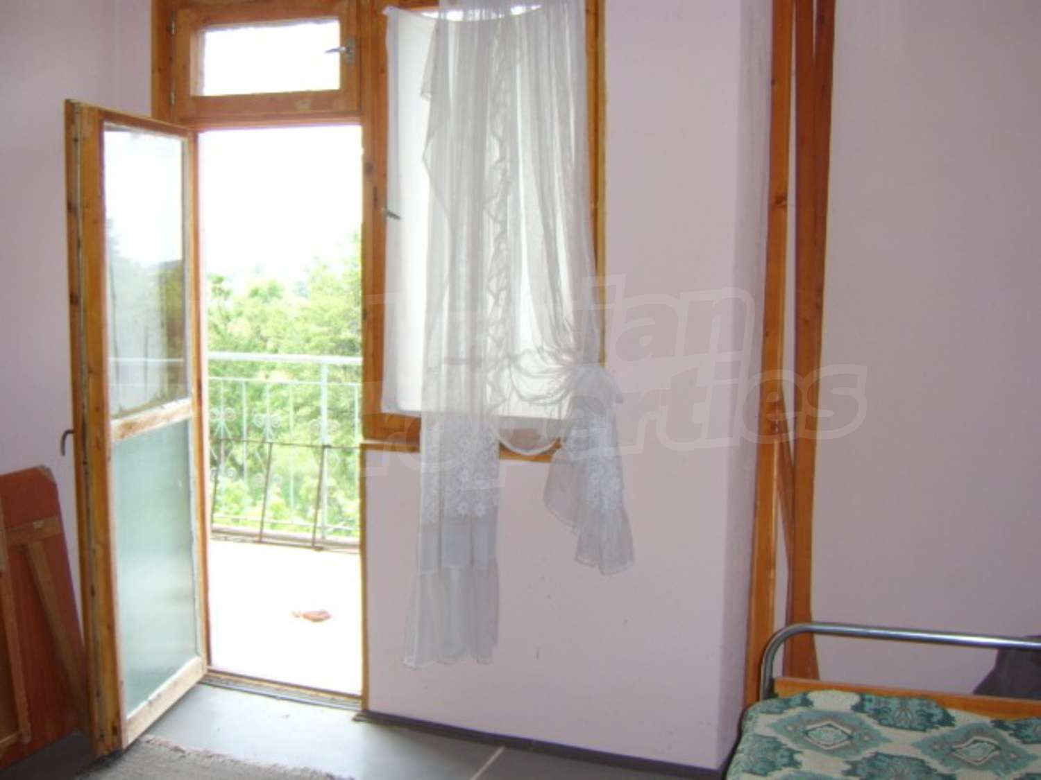 Gallery Picture 21