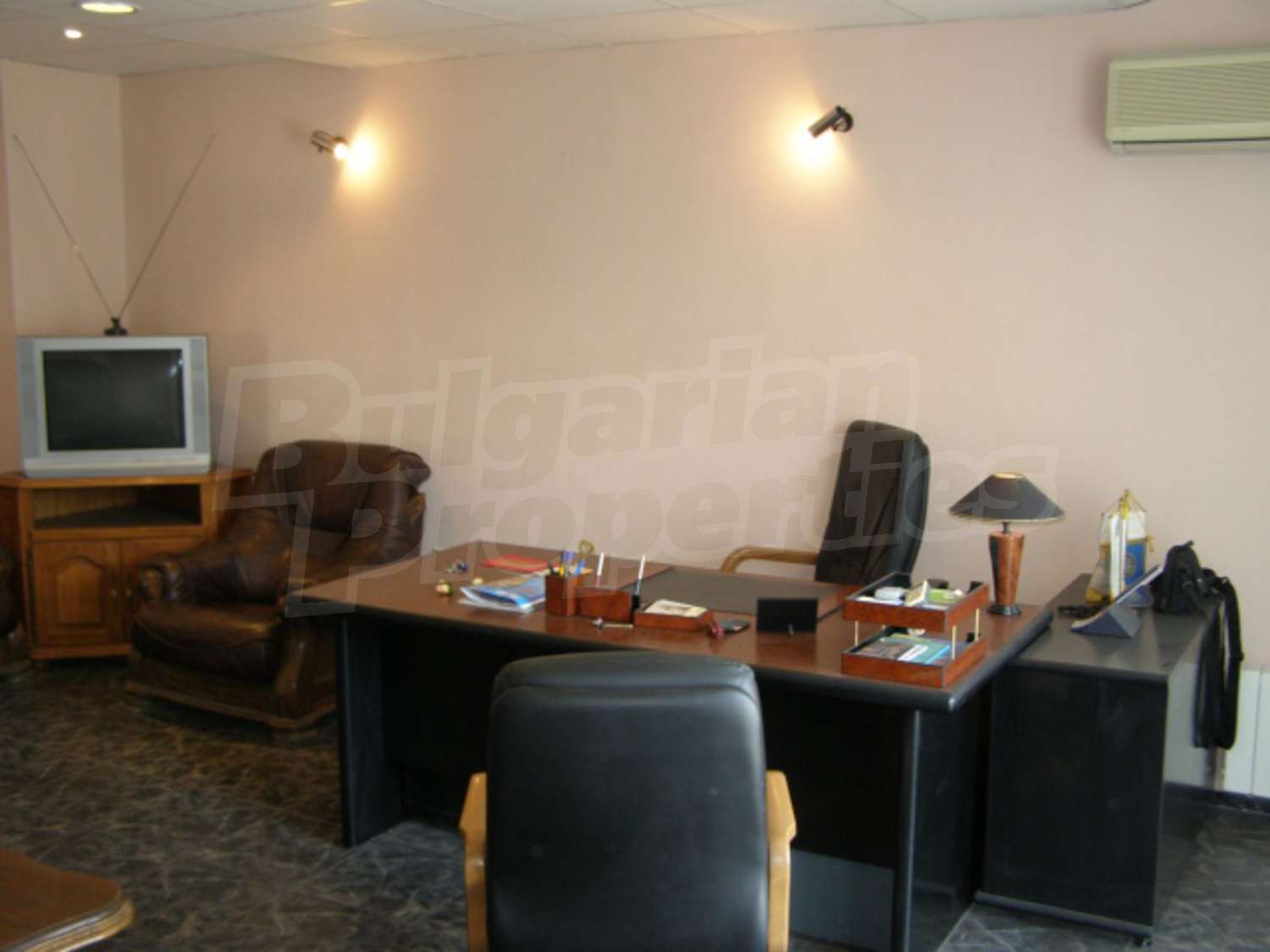 Gallery Picture 2