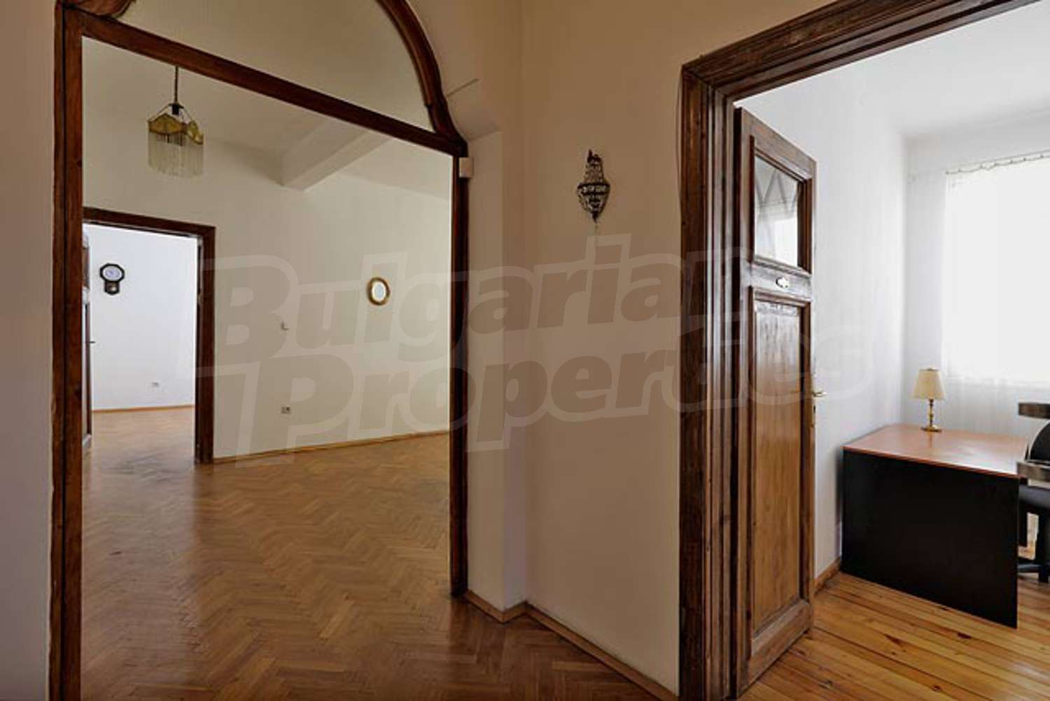 Gallery Picture 10