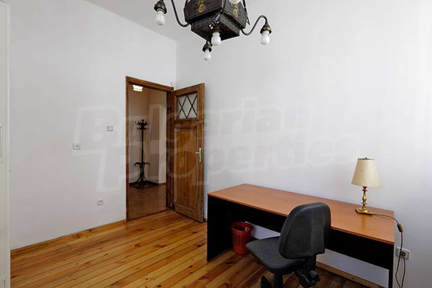 Gallery Picture 9
