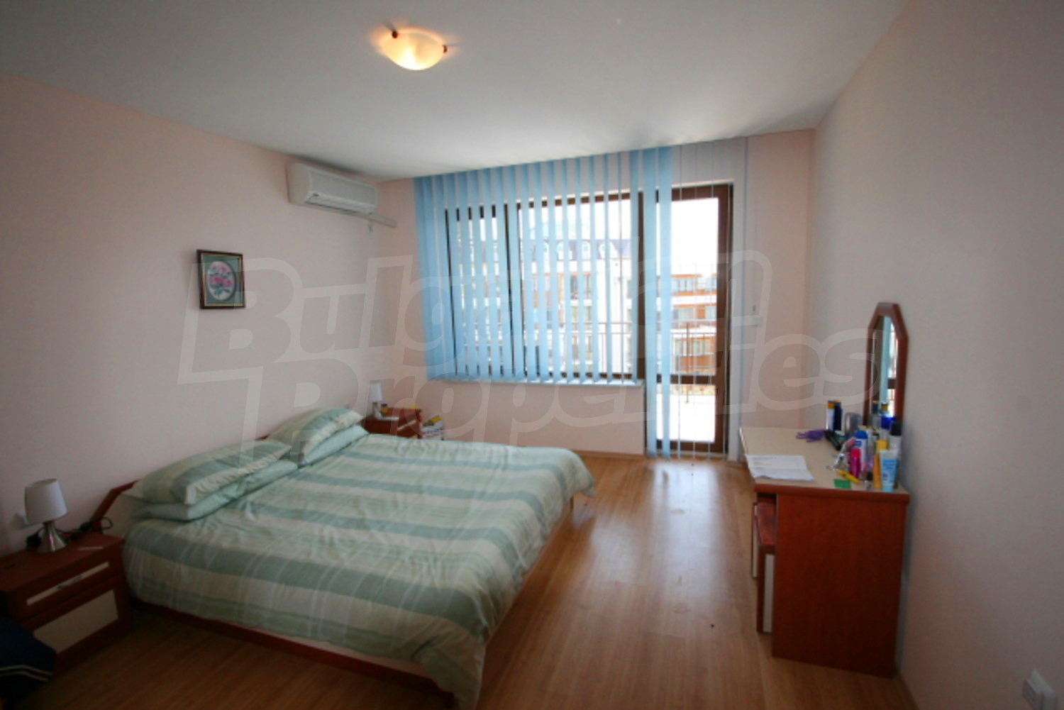 Gallery Picture 10