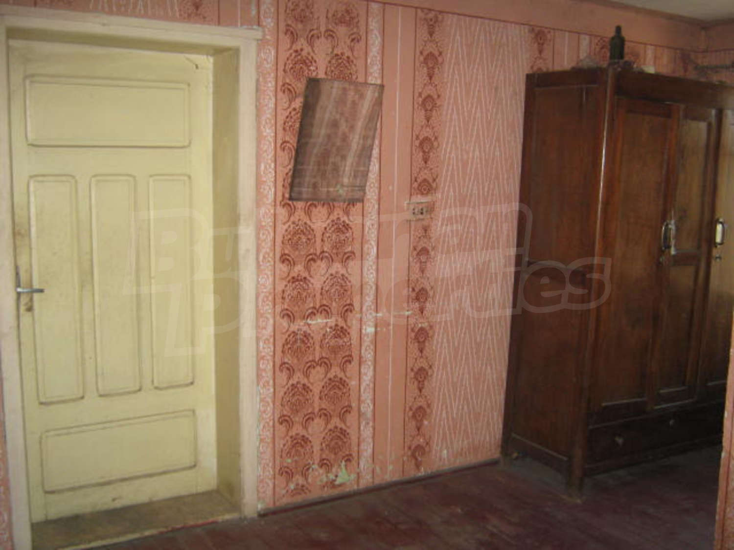 Gallery Picture 4