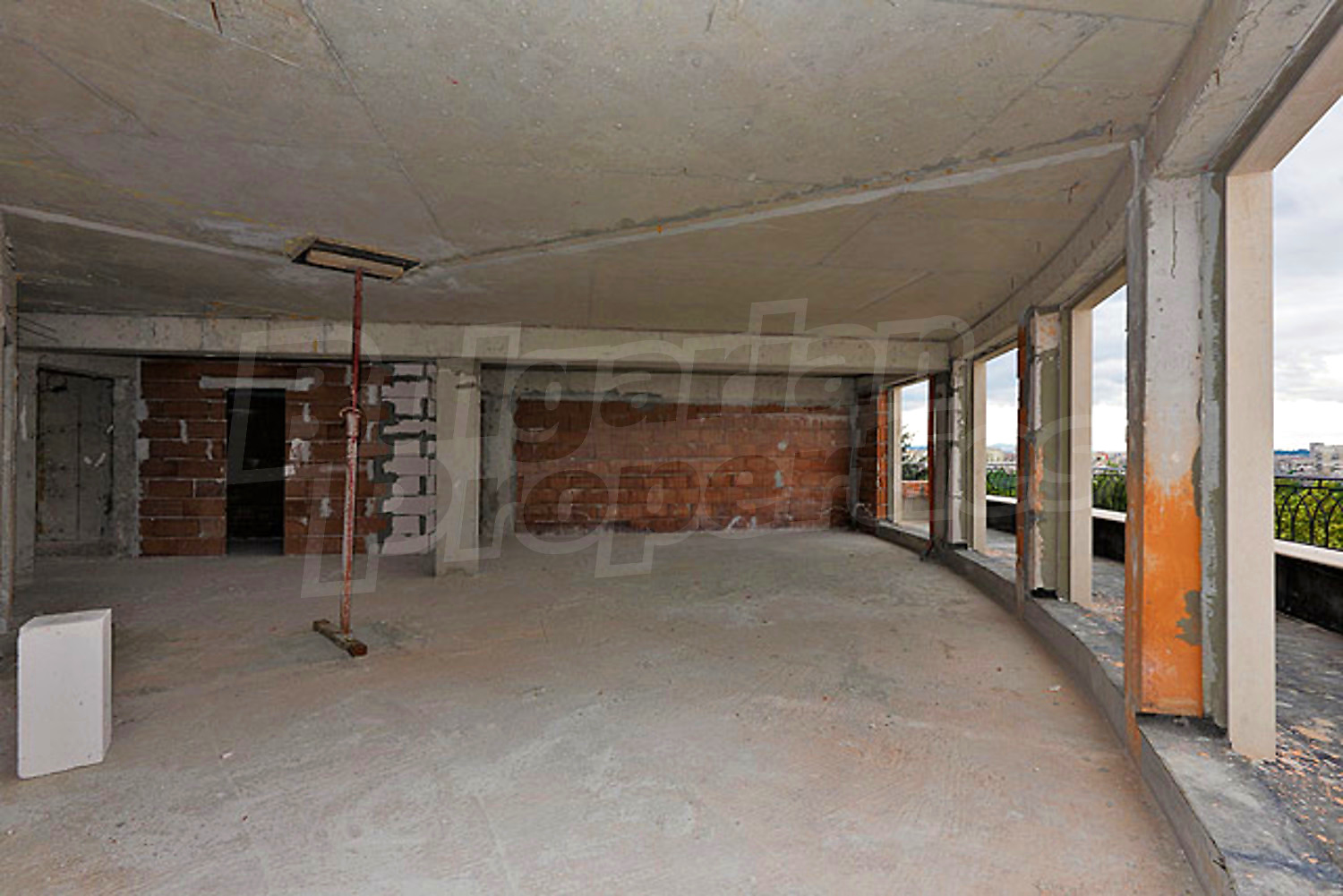 Gallery Picture 8