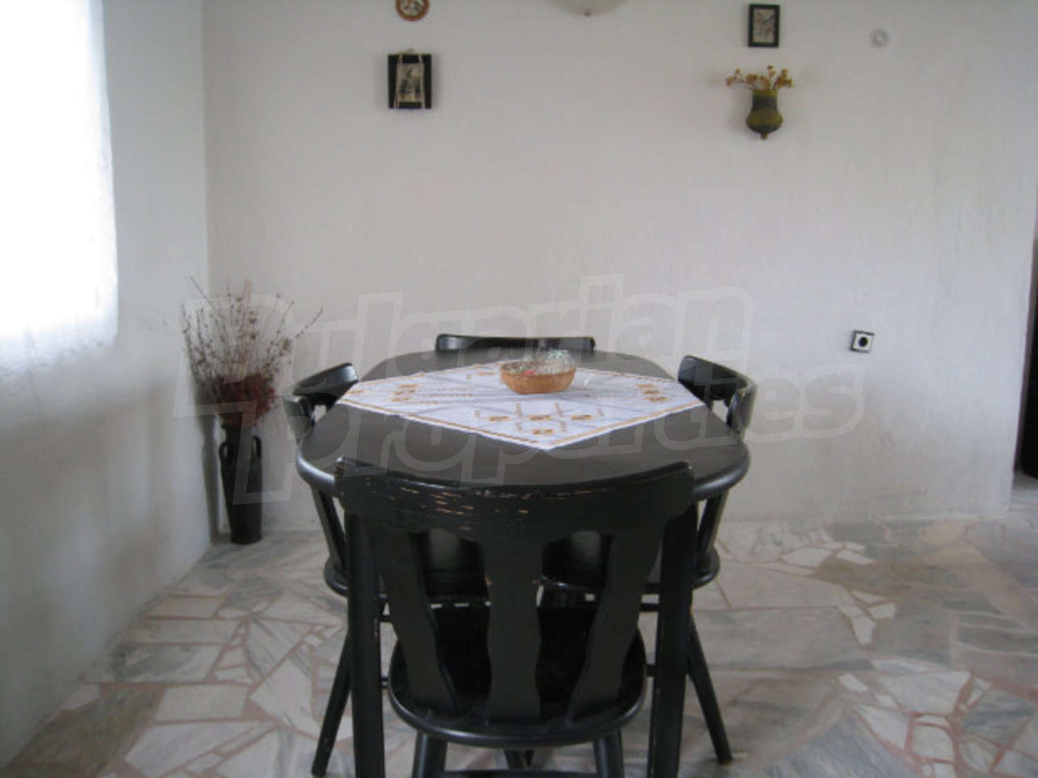 Gallery Picture 33