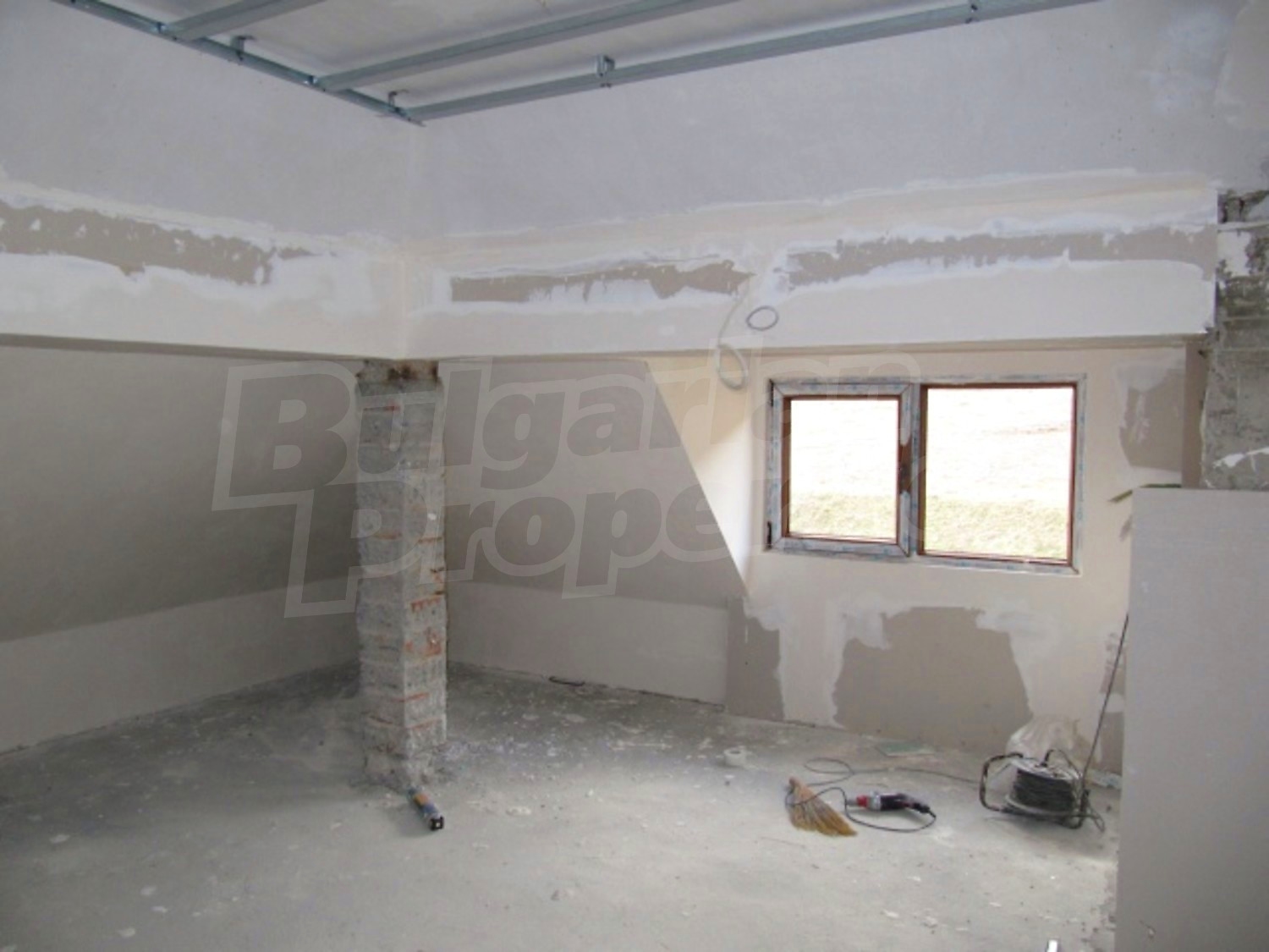 Gallery Picture 32