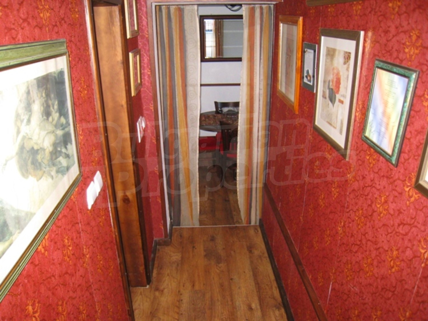 Gallery Picture 15
