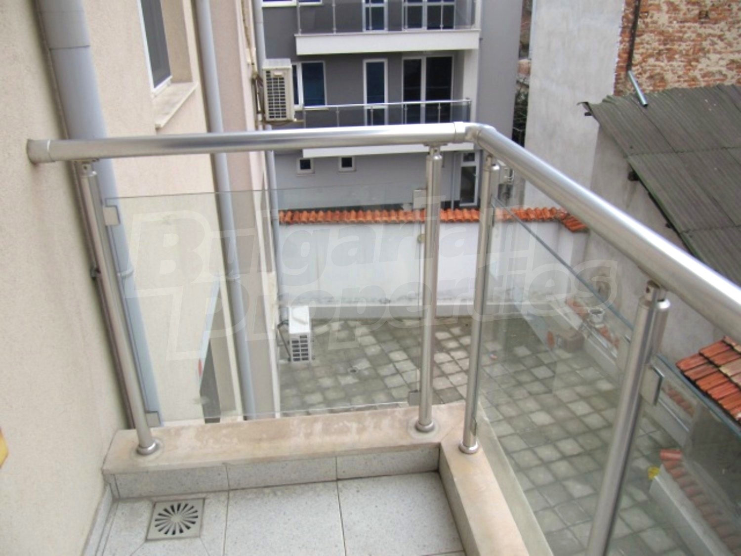 Gallery Picture 13