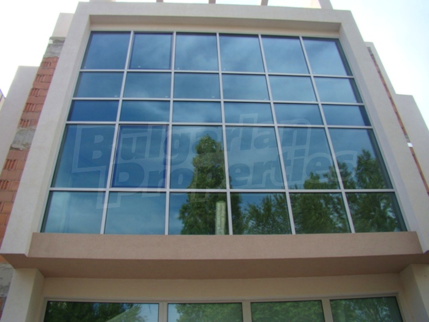 Gallery Picture 10