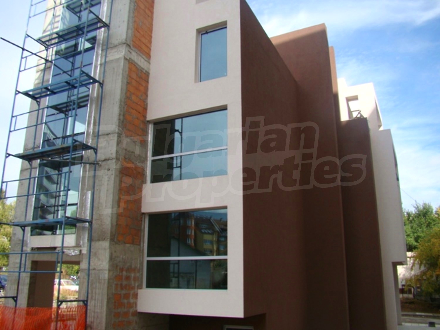 Gallery Picture 6