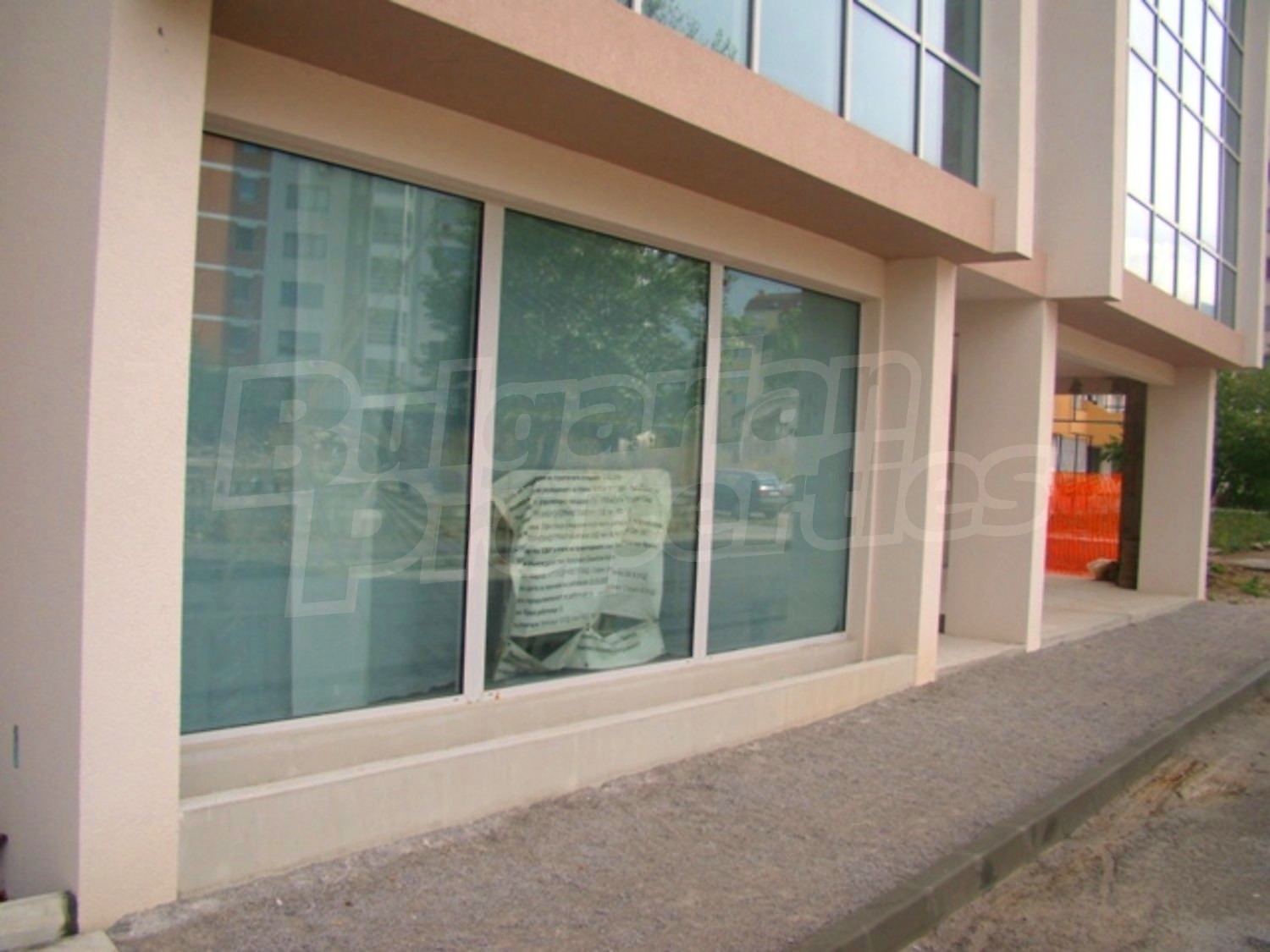 Gallery Picture 9