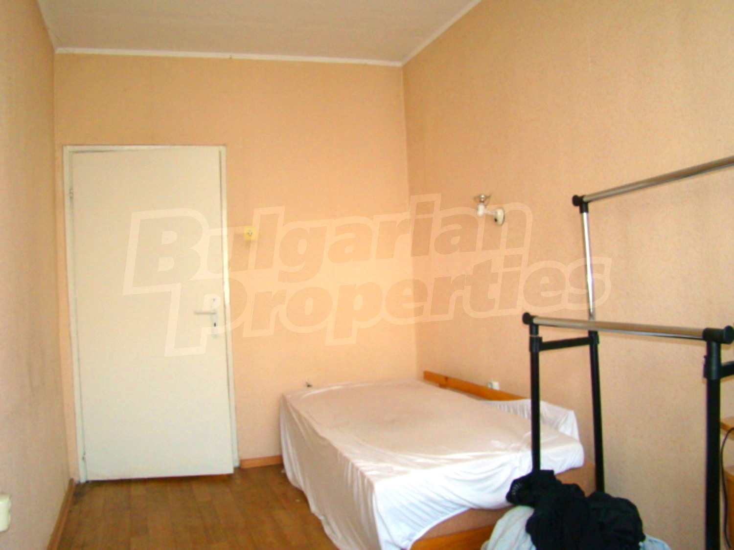 Gallery Picture 10