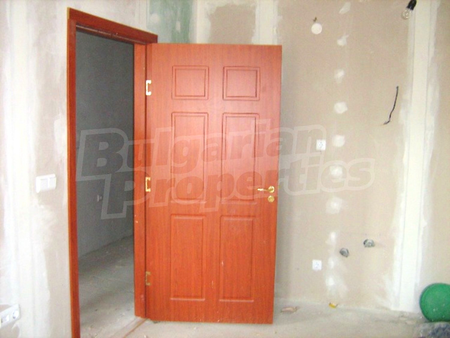 Gallery Picture 6