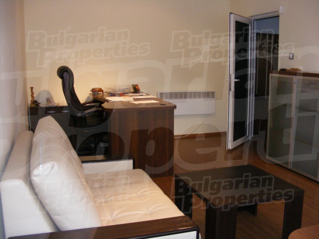 Gallery Picture 4