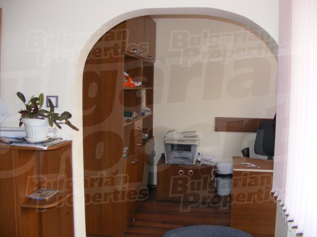 Gallery Picture 9