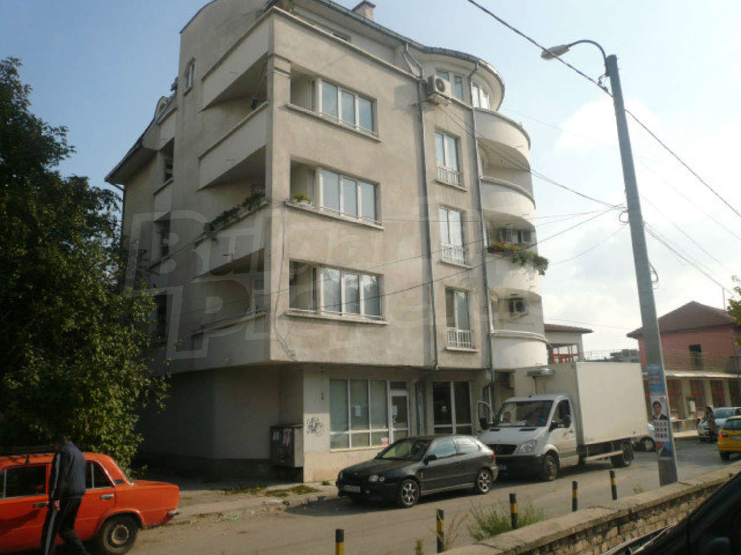 Gallery Picture 10