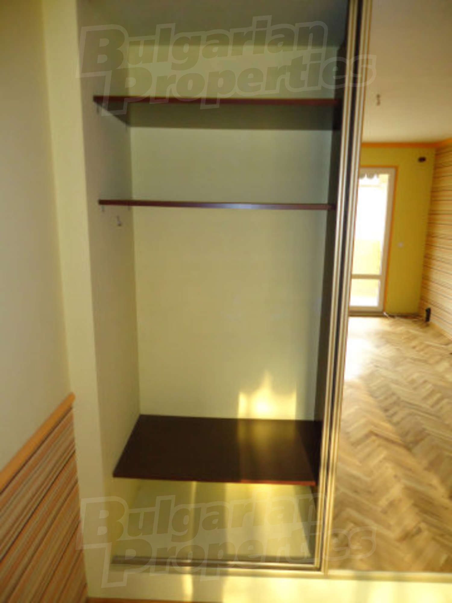 Gallery Picture 10