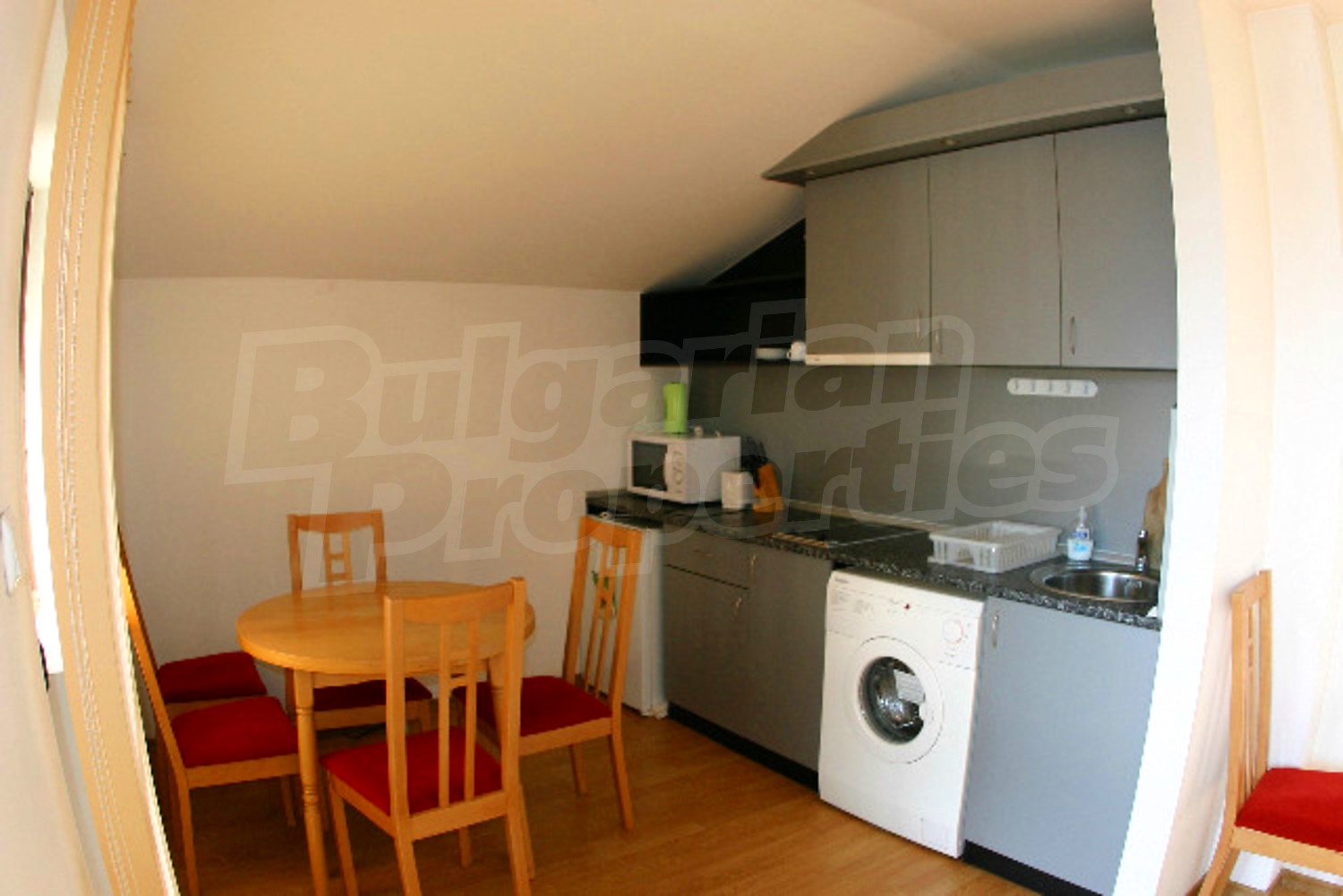 Gallery Picture 5