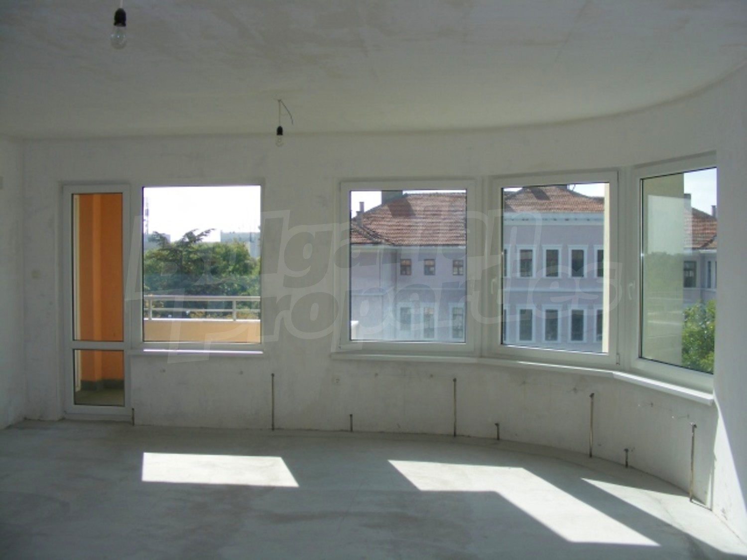Gallery Picture 9