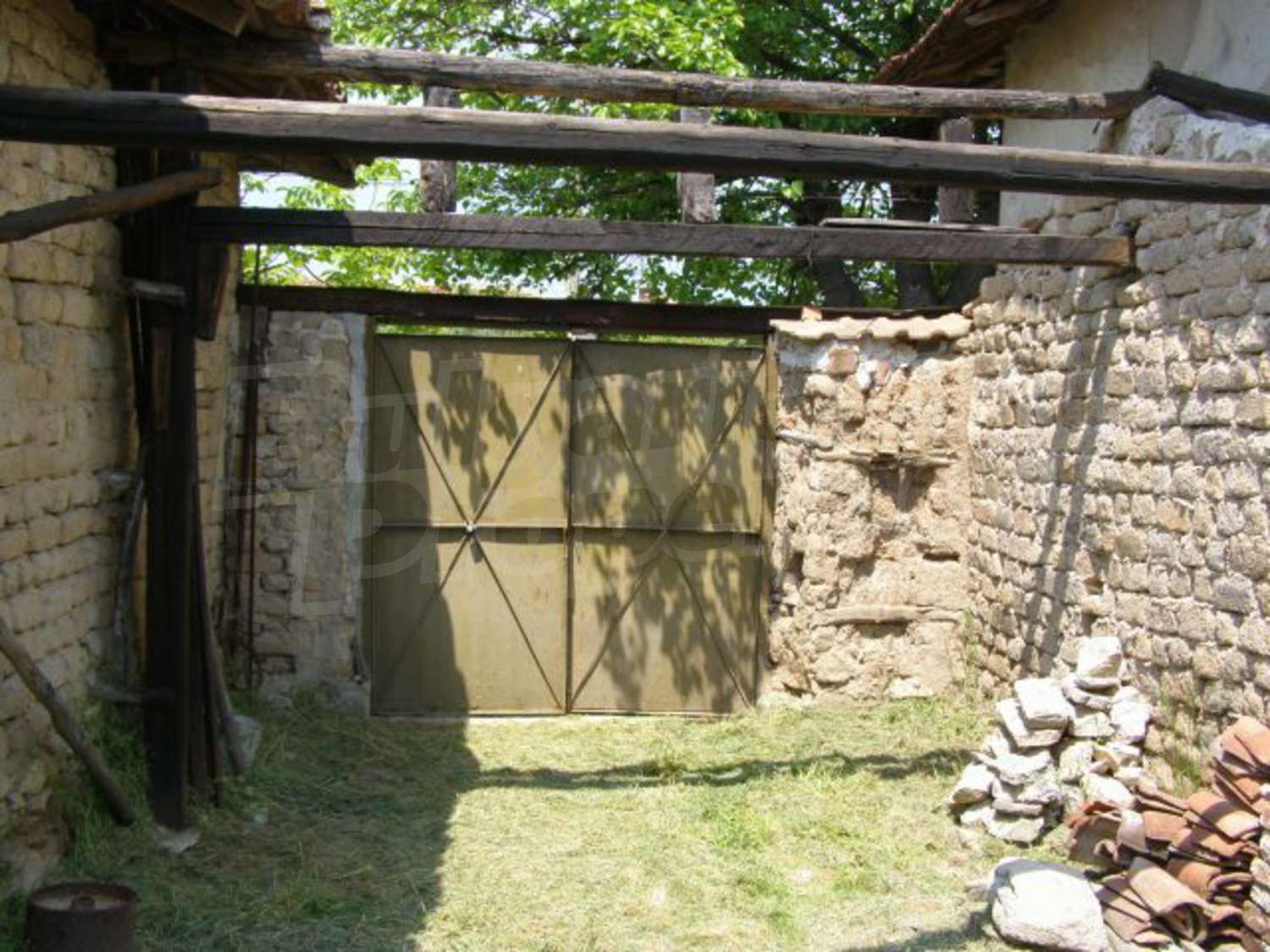 Gallery Picture 28