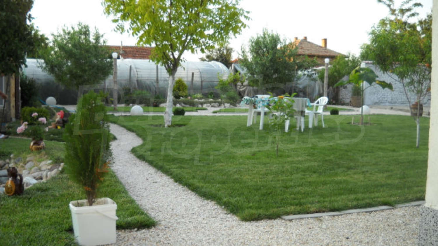 Gallery Picture 18