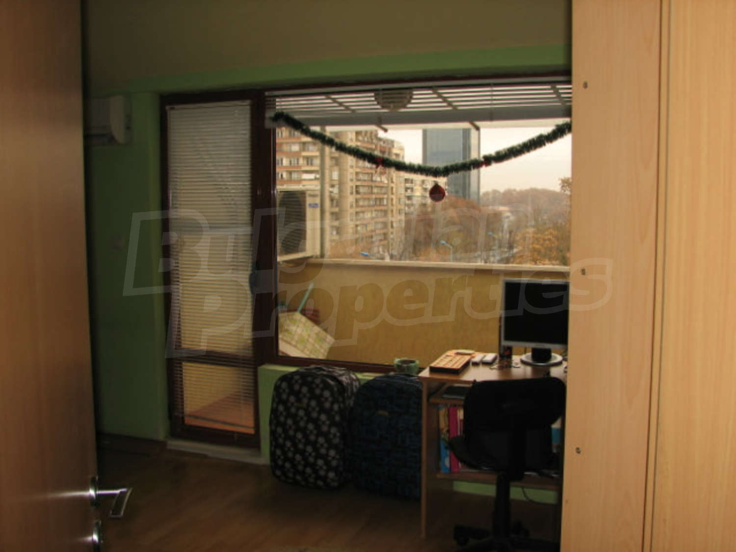 Gallery Picture 17
