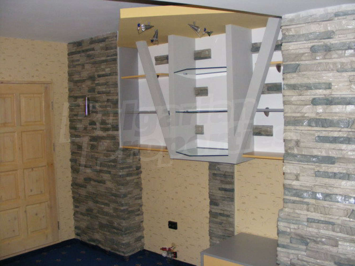 Gallery Picture 16
