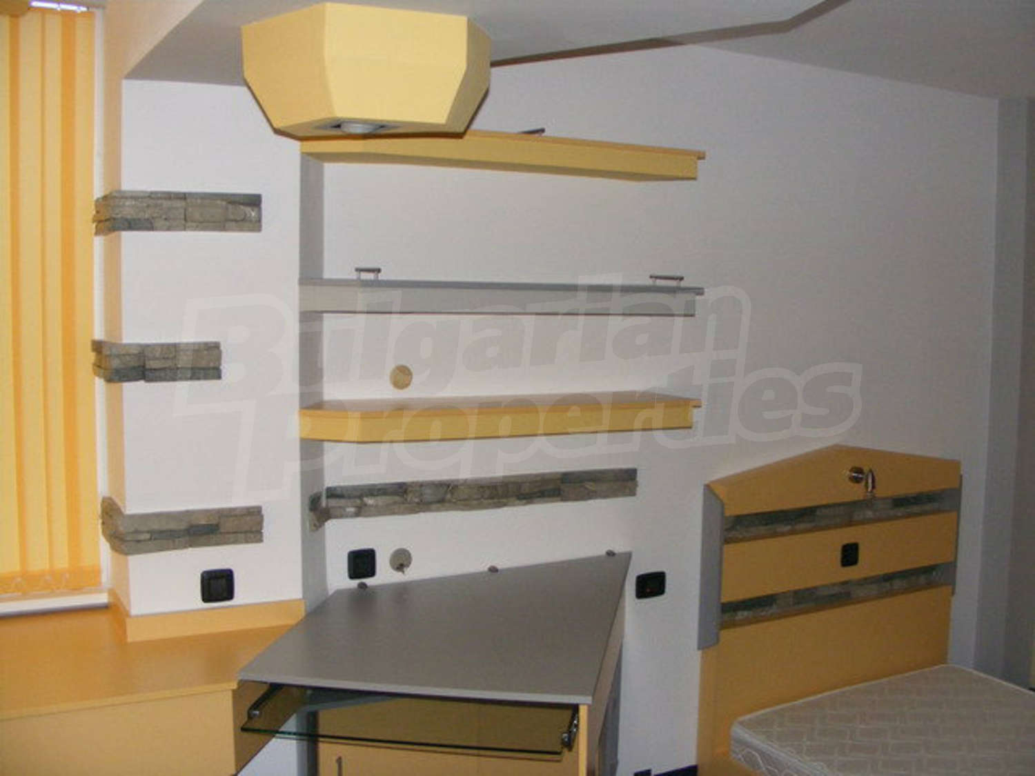 Gallery Picture 17