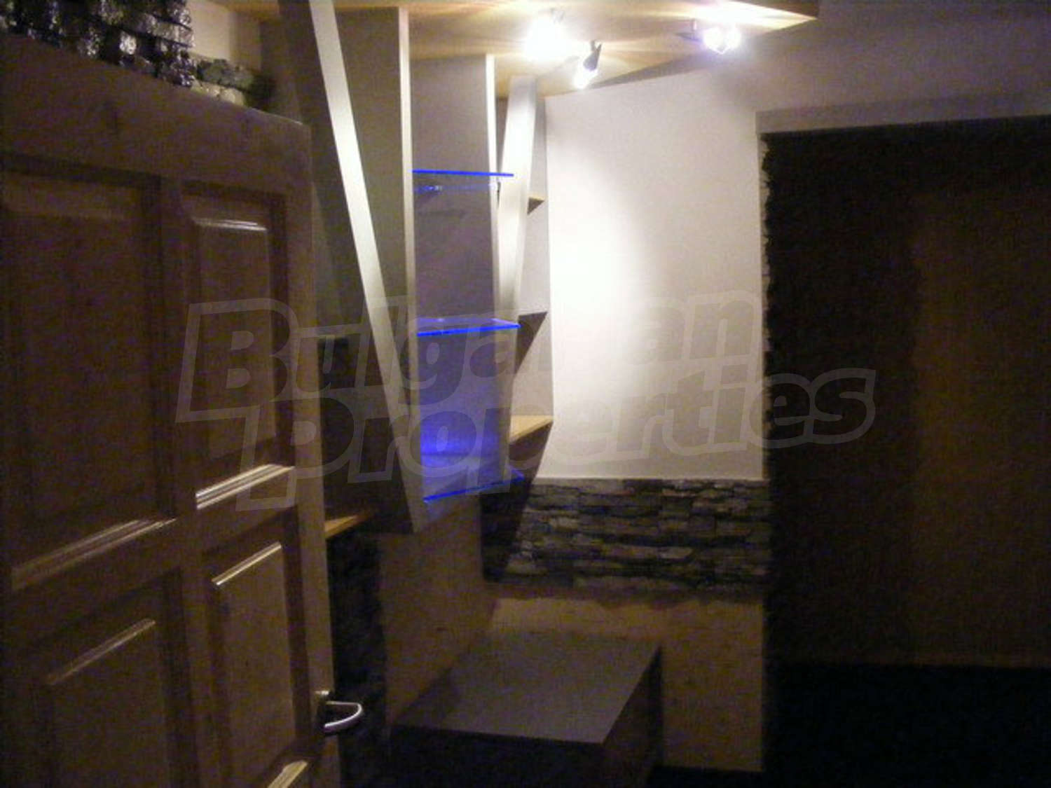 Gallery Picture 3
