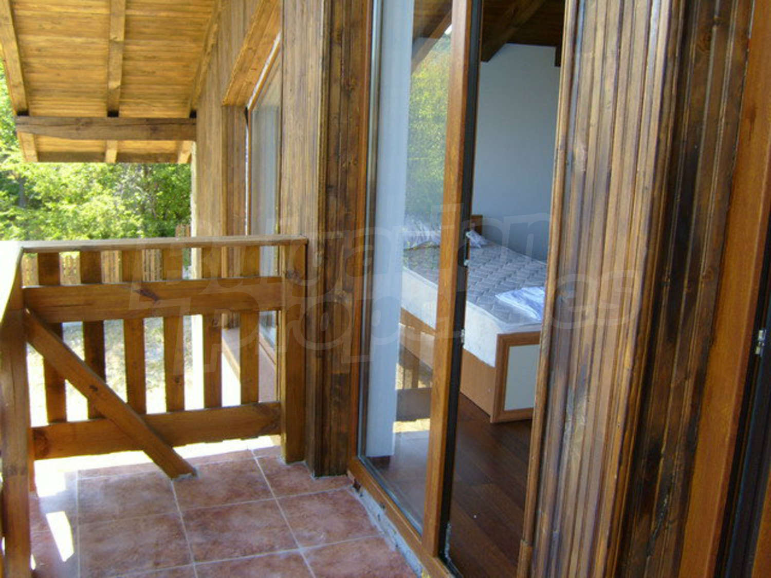 Gallery Picture 34