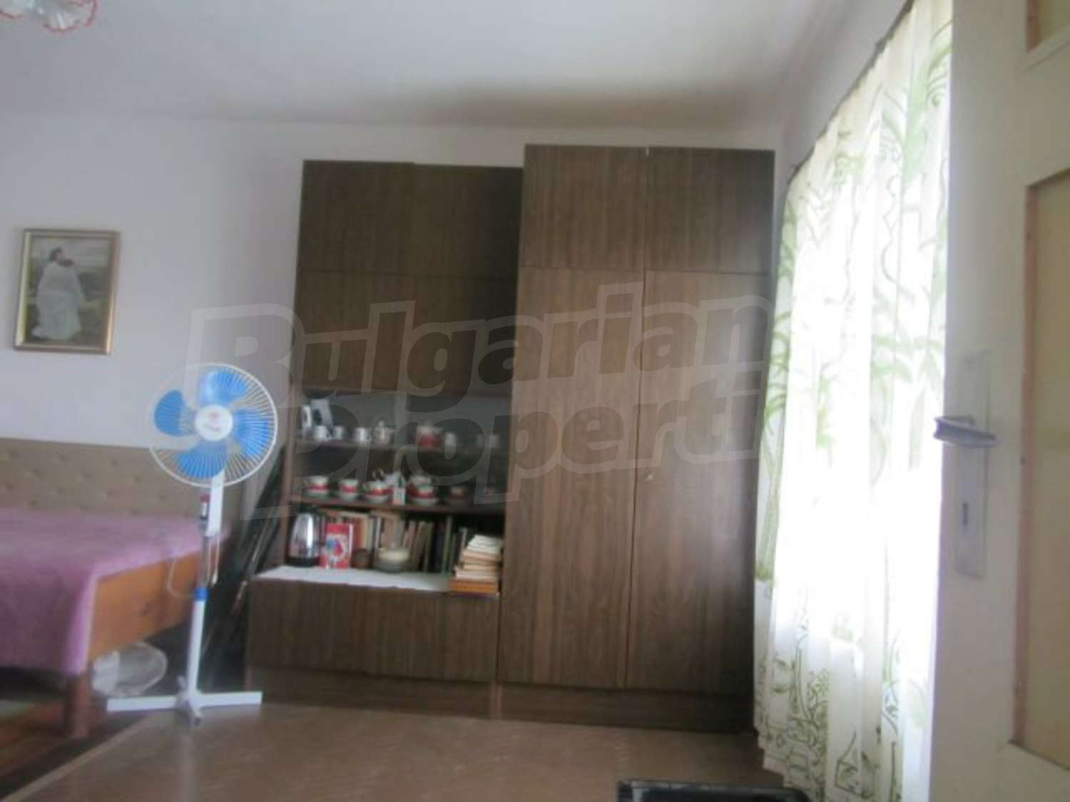 Gallery Picture 12