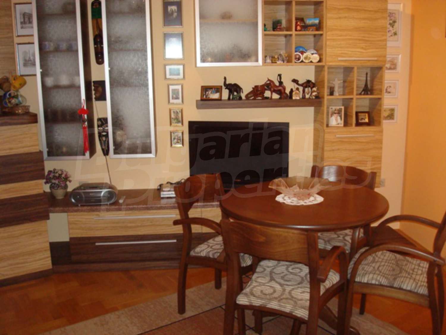Gallery Picture 4