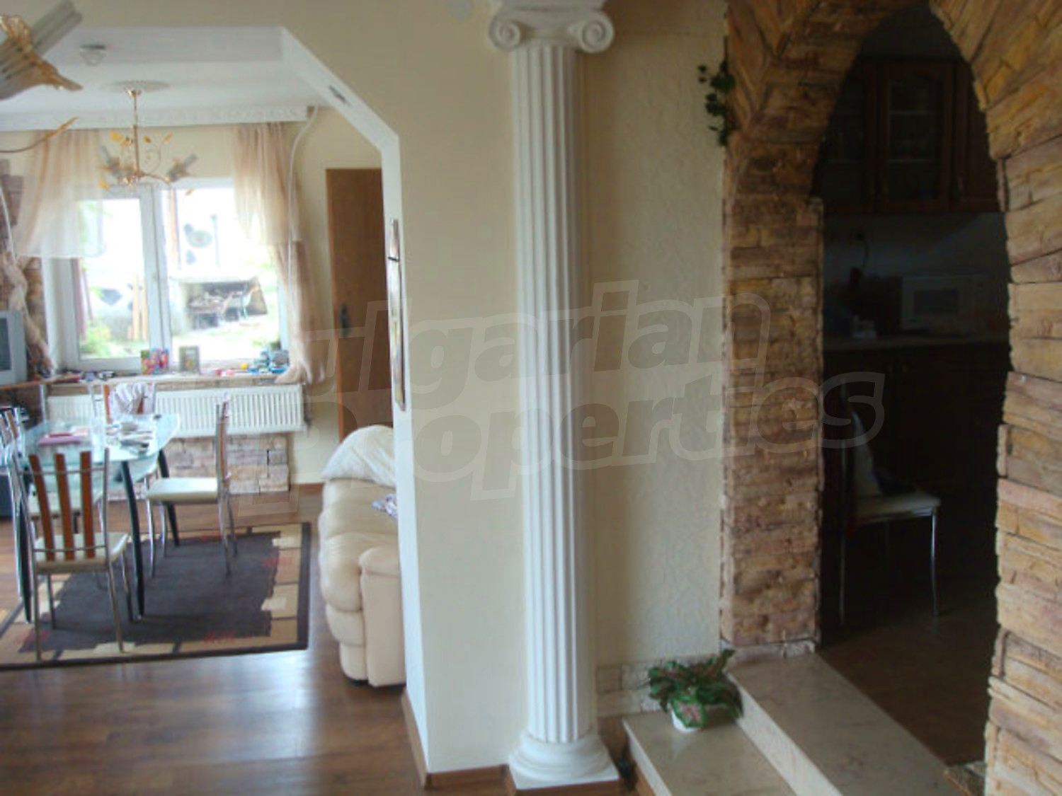 Gallery Picture 7