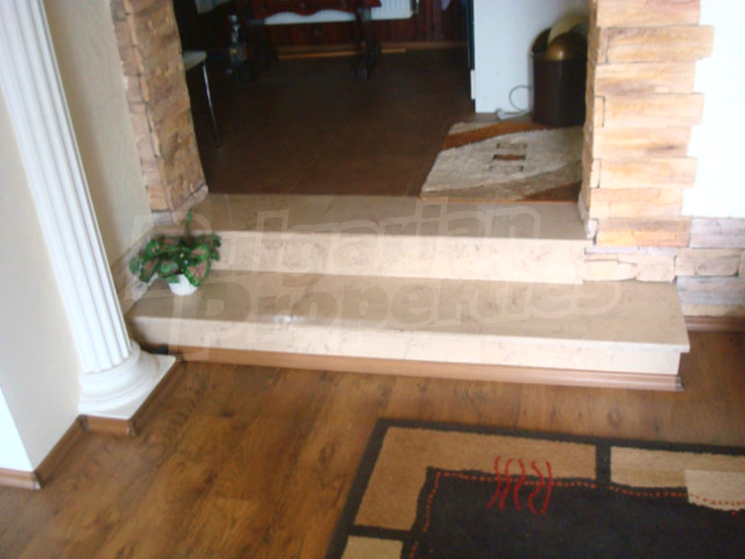 Gallery Picture 9