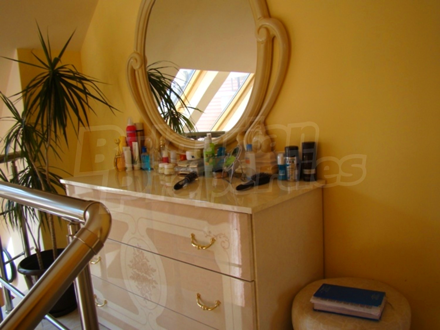Gallery Picture 32