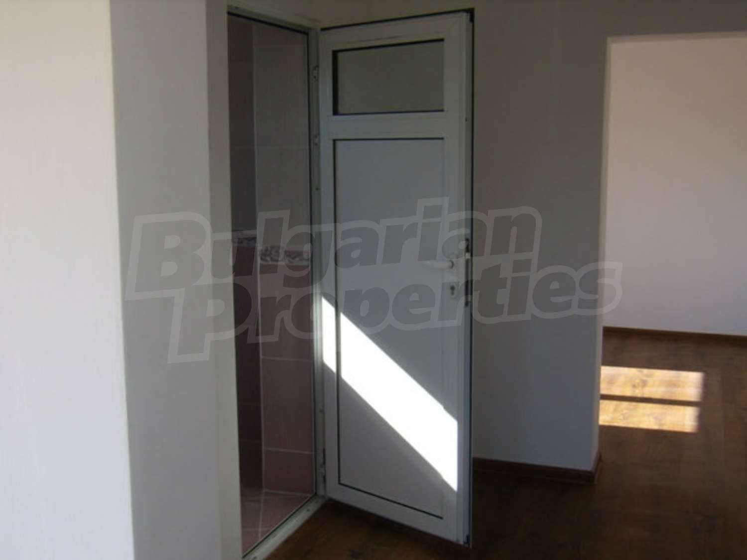 Gallery Picture 12