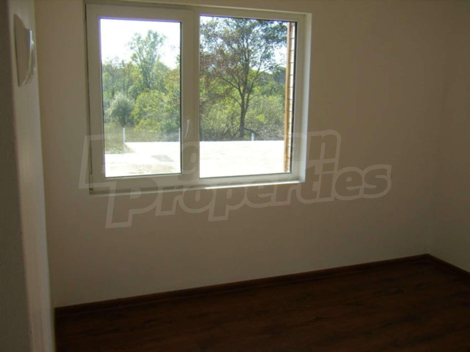 Gallery Picture 16