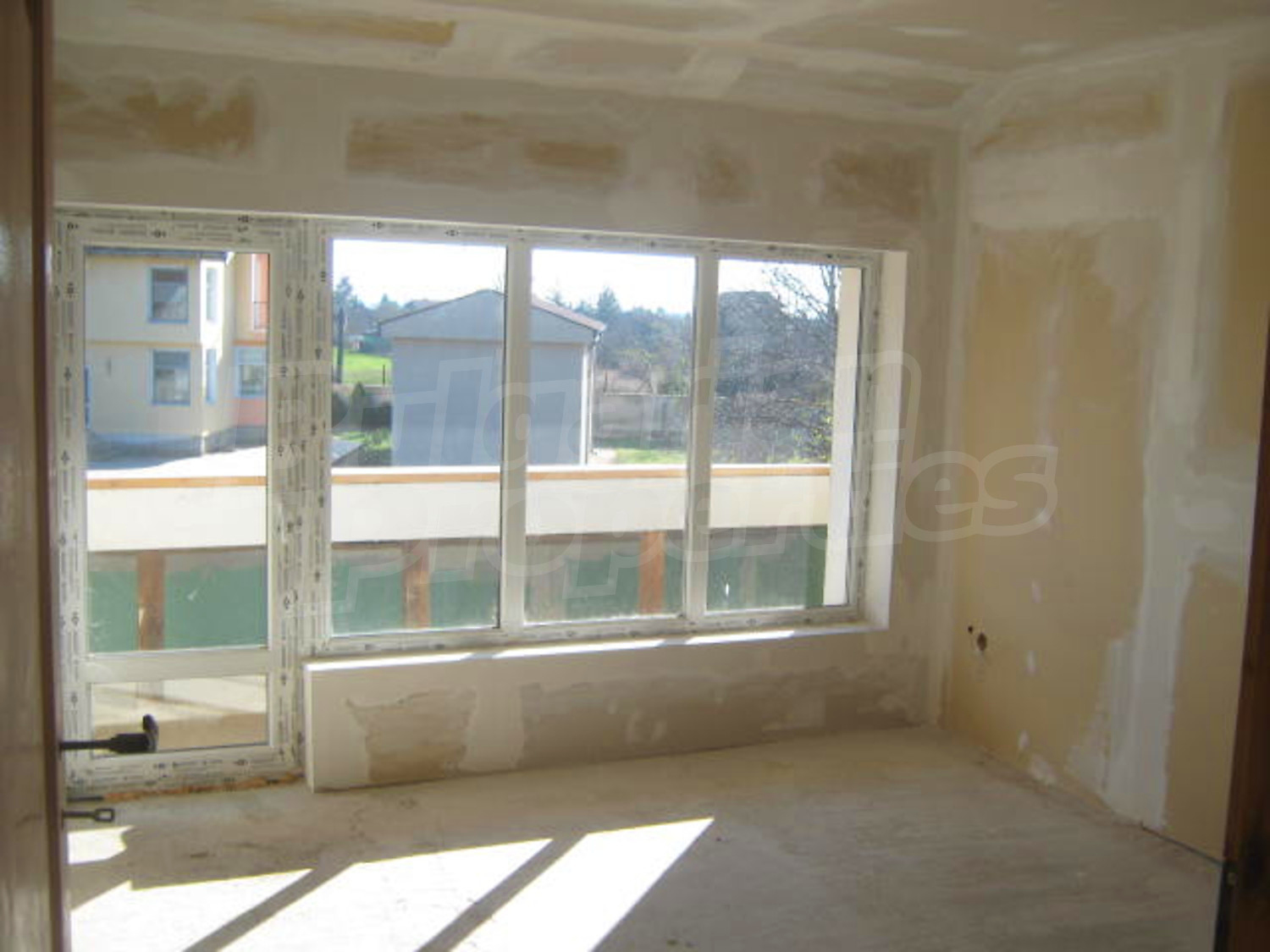 Gallery Picture 12