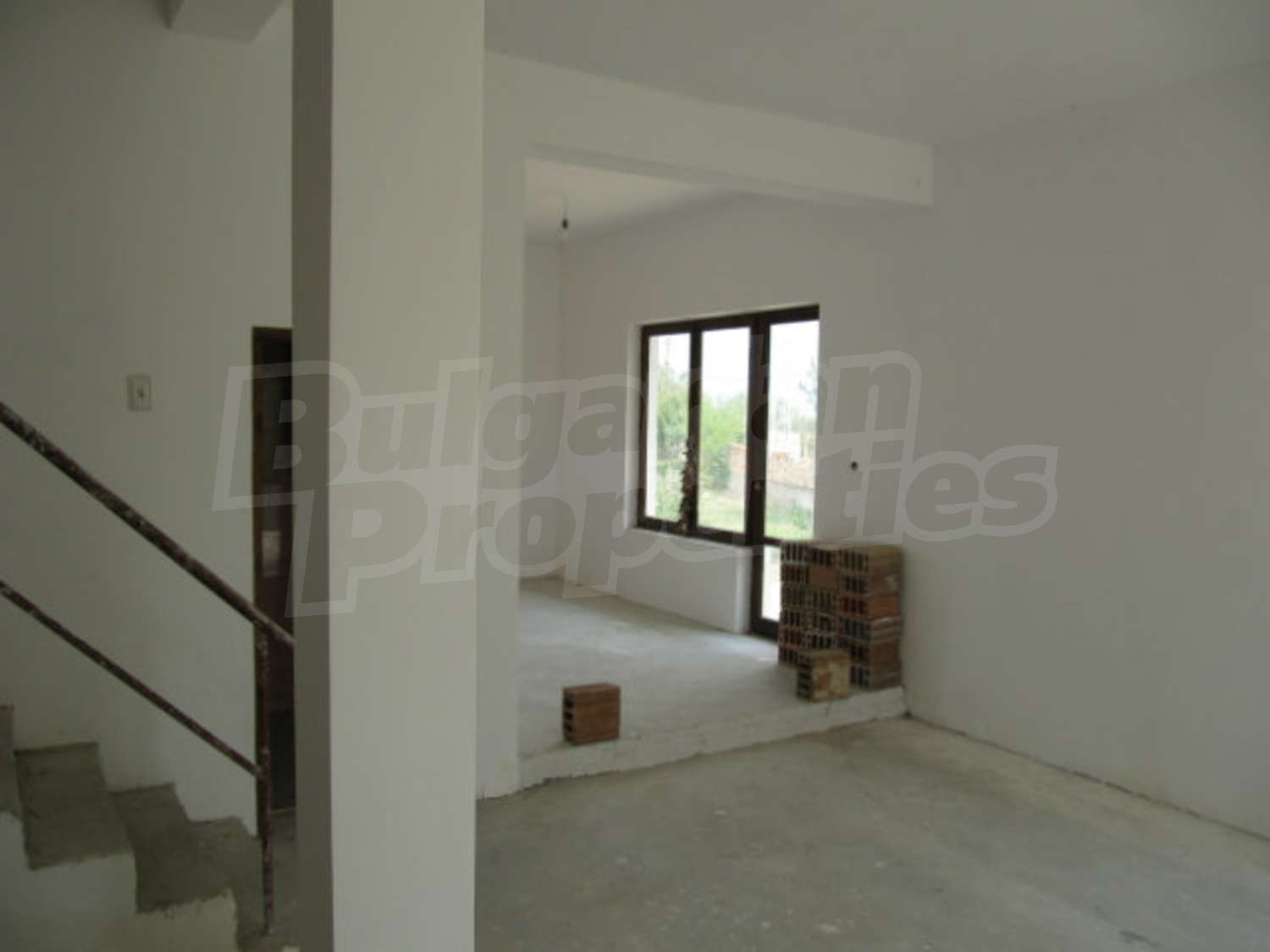 Gallery Picture 8