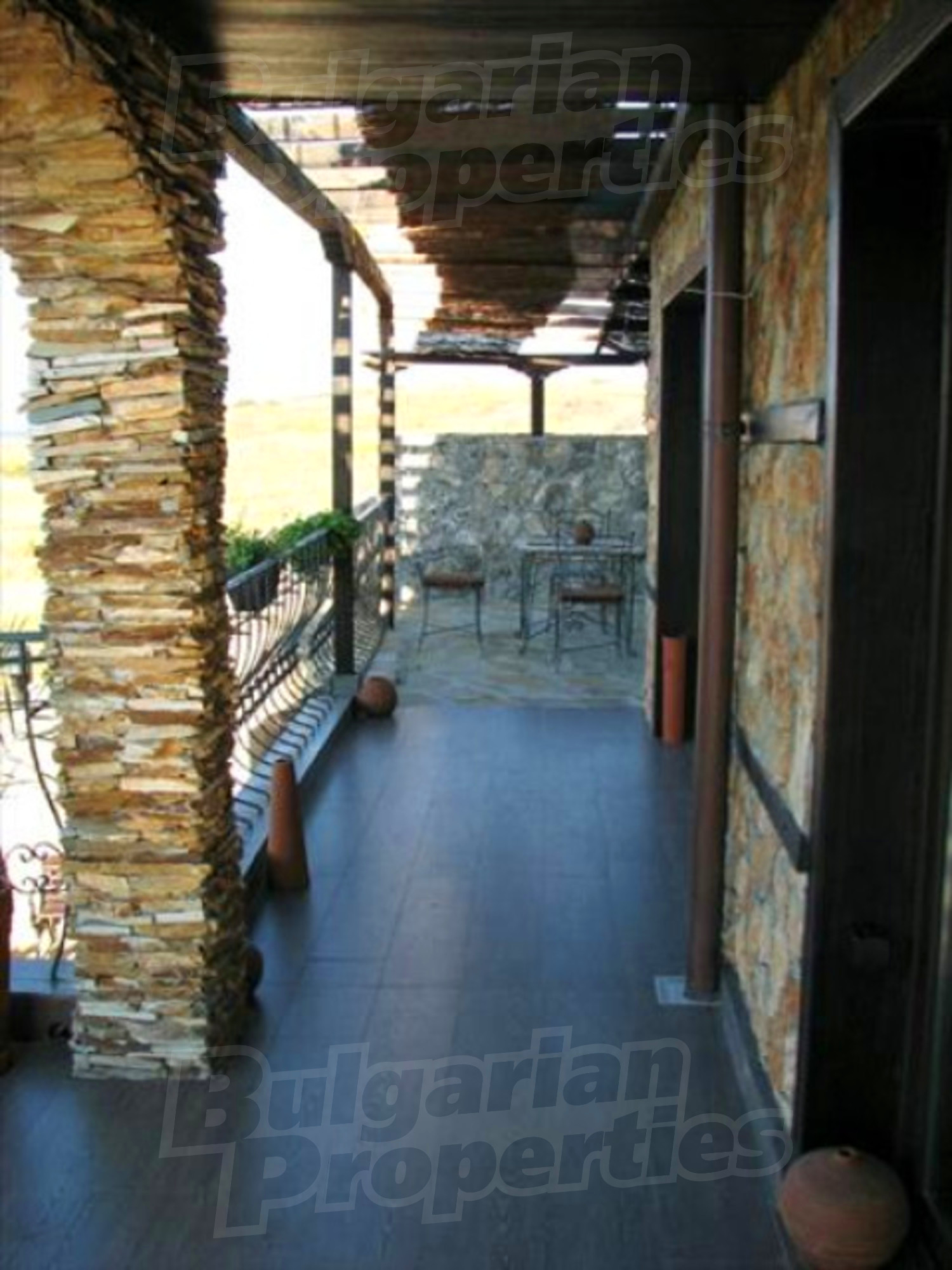 Gallery Picture 35
