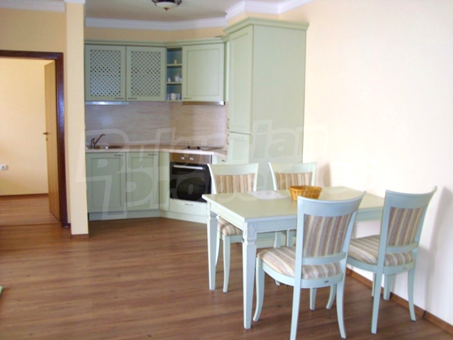 Gallery Picture 16