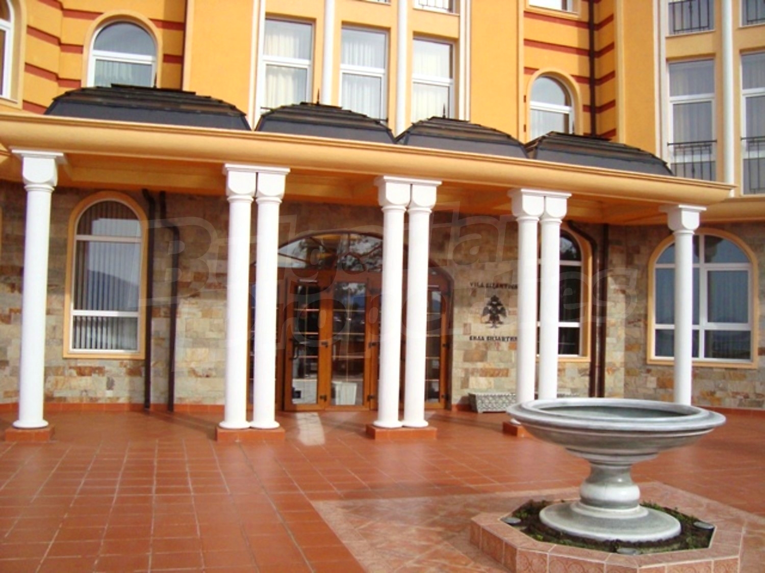 Gallery Picture 6