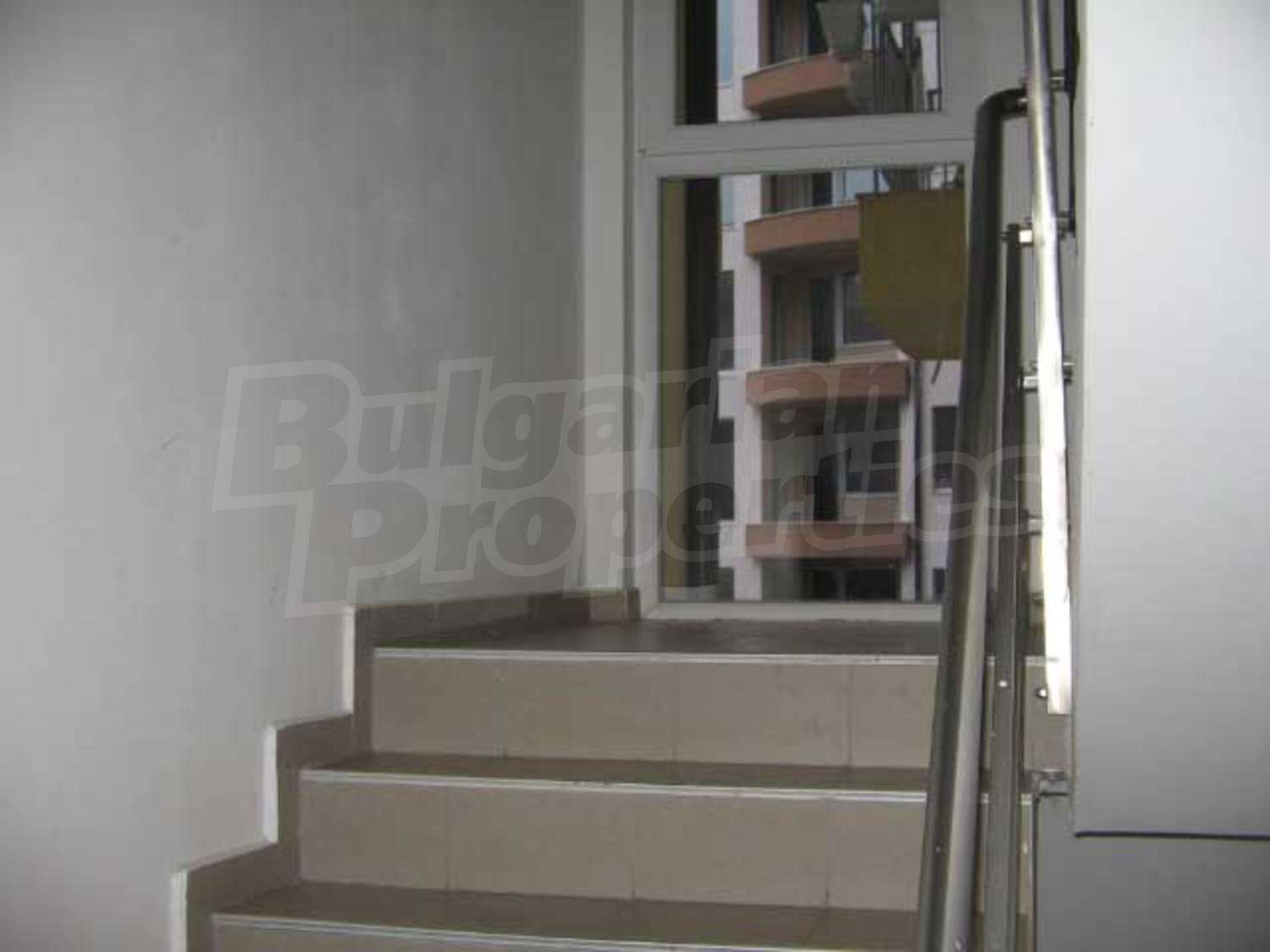 Gallery Picture 9